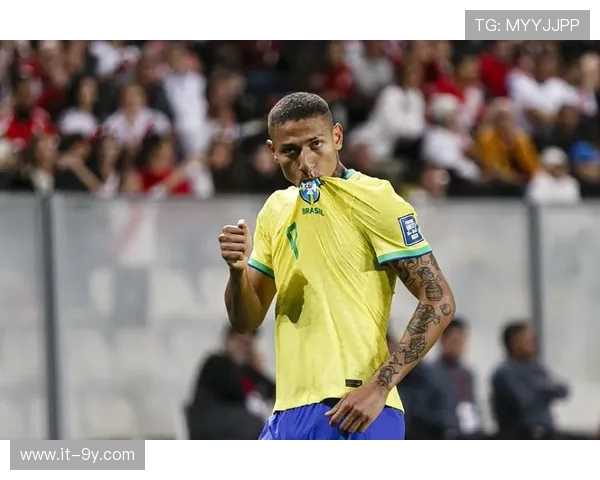 内马尔足球比赛门票引发热潮粉丝抢购踊跃场面火爆